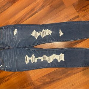 American eagle ripped high rise begging